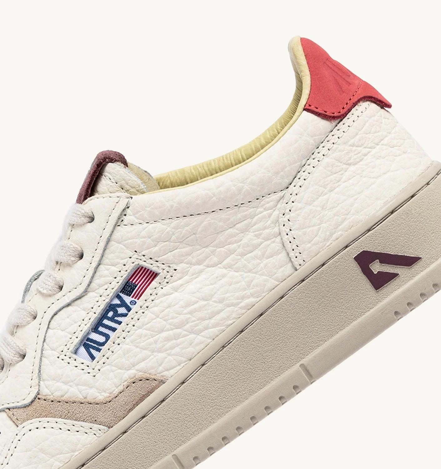 Autry | Medalist Low Sneaker - Pebbled White Leather with Suede Rose-Snd
