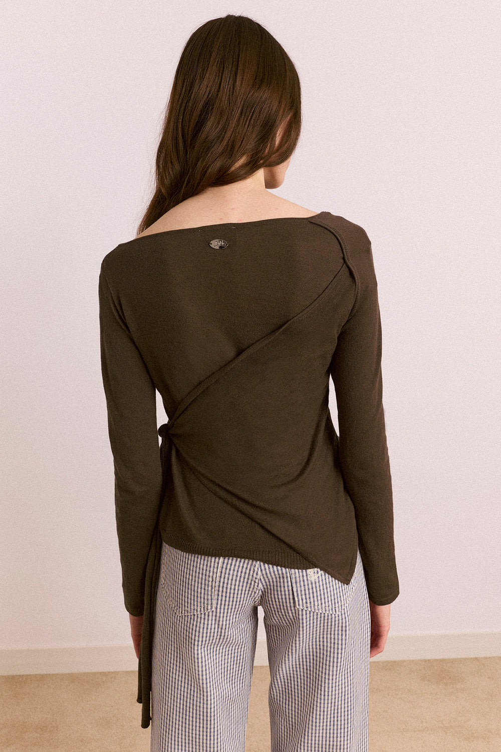 DAMSON MADDER-666 HANNIE SHEER TIE JUMPER-KHAKI_09.jpg