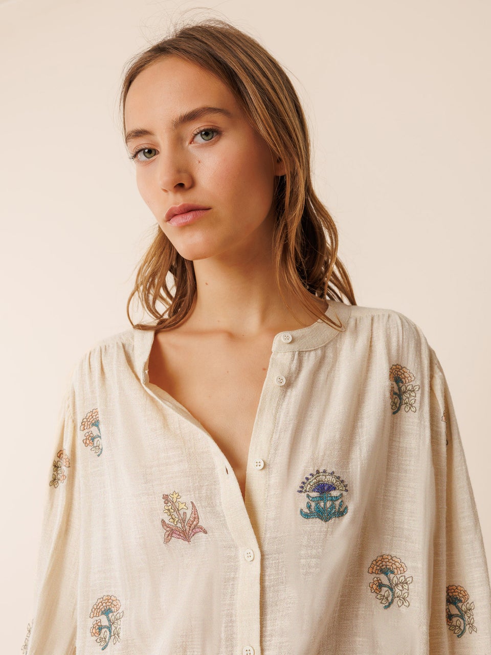 Multi Color Embroide Ki236 Crudo