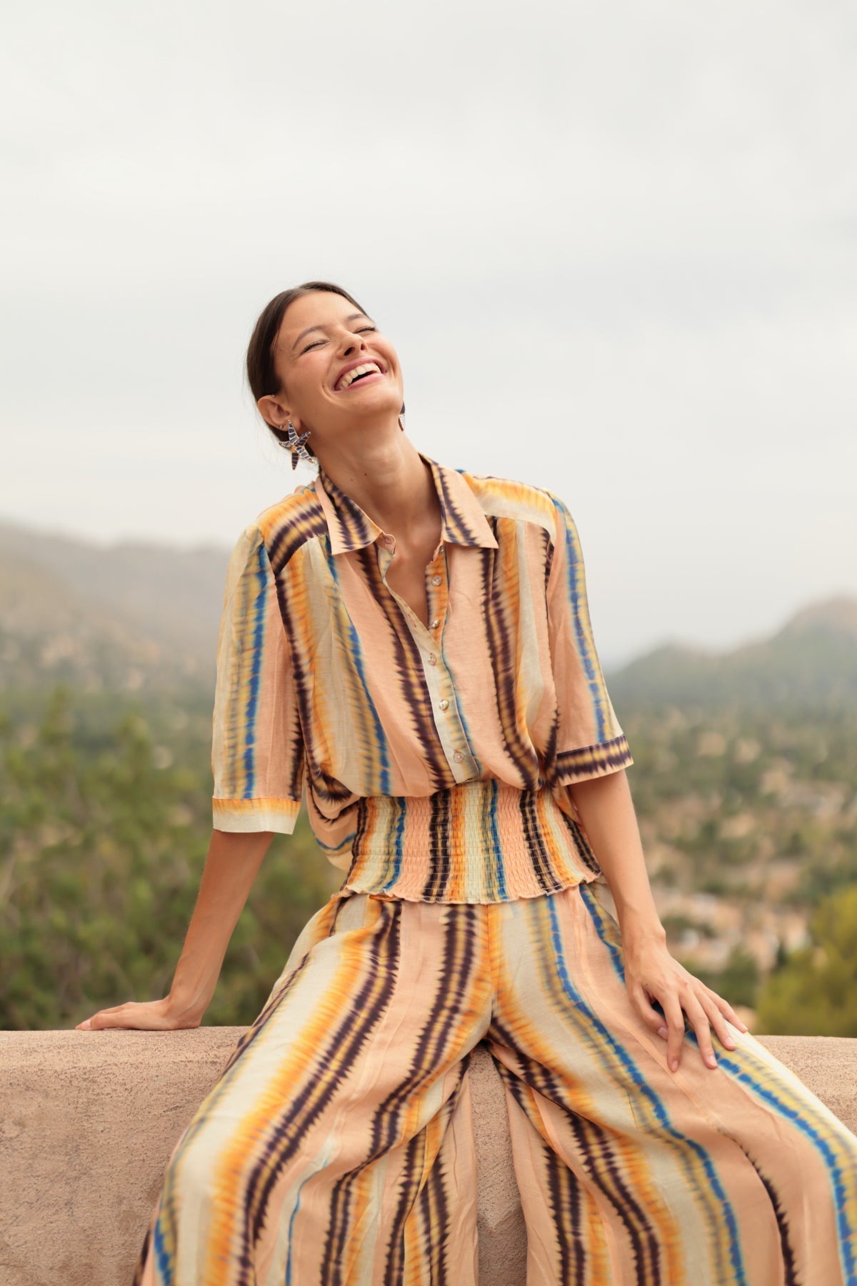 LUNA LLENA | Gradient Stripe Shirt Blouse - Relaxed Fit
