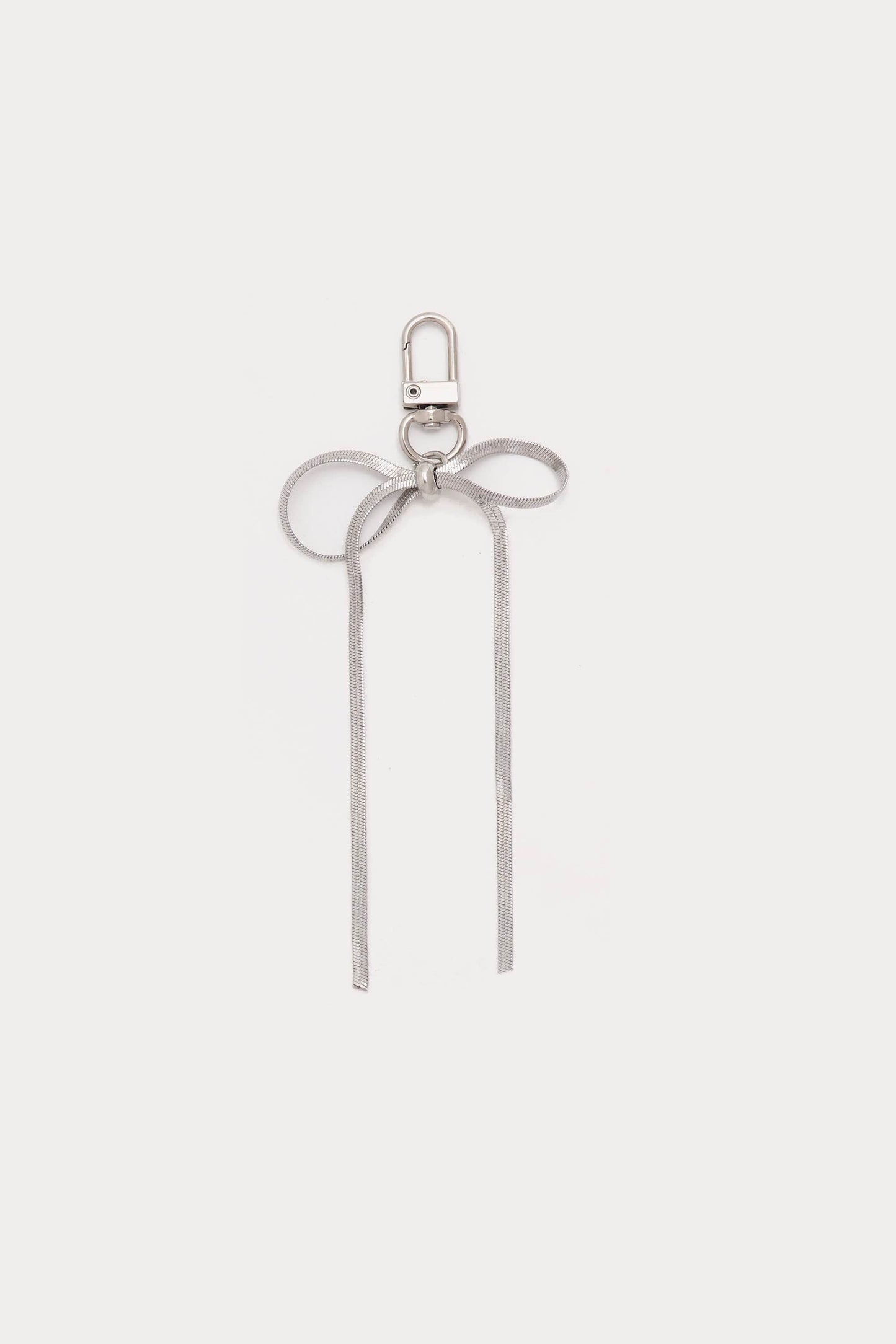 Ms16924 Key Char Bow Herringbone Silver