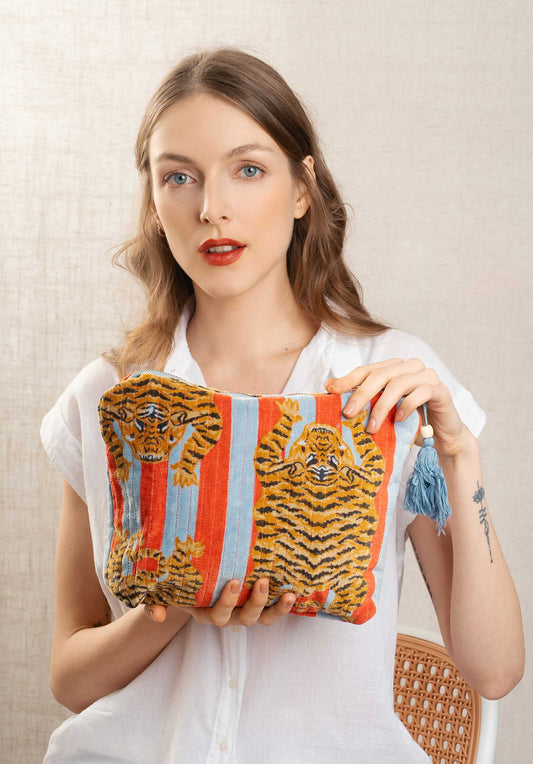 Pouch 2042 Tiger Blue