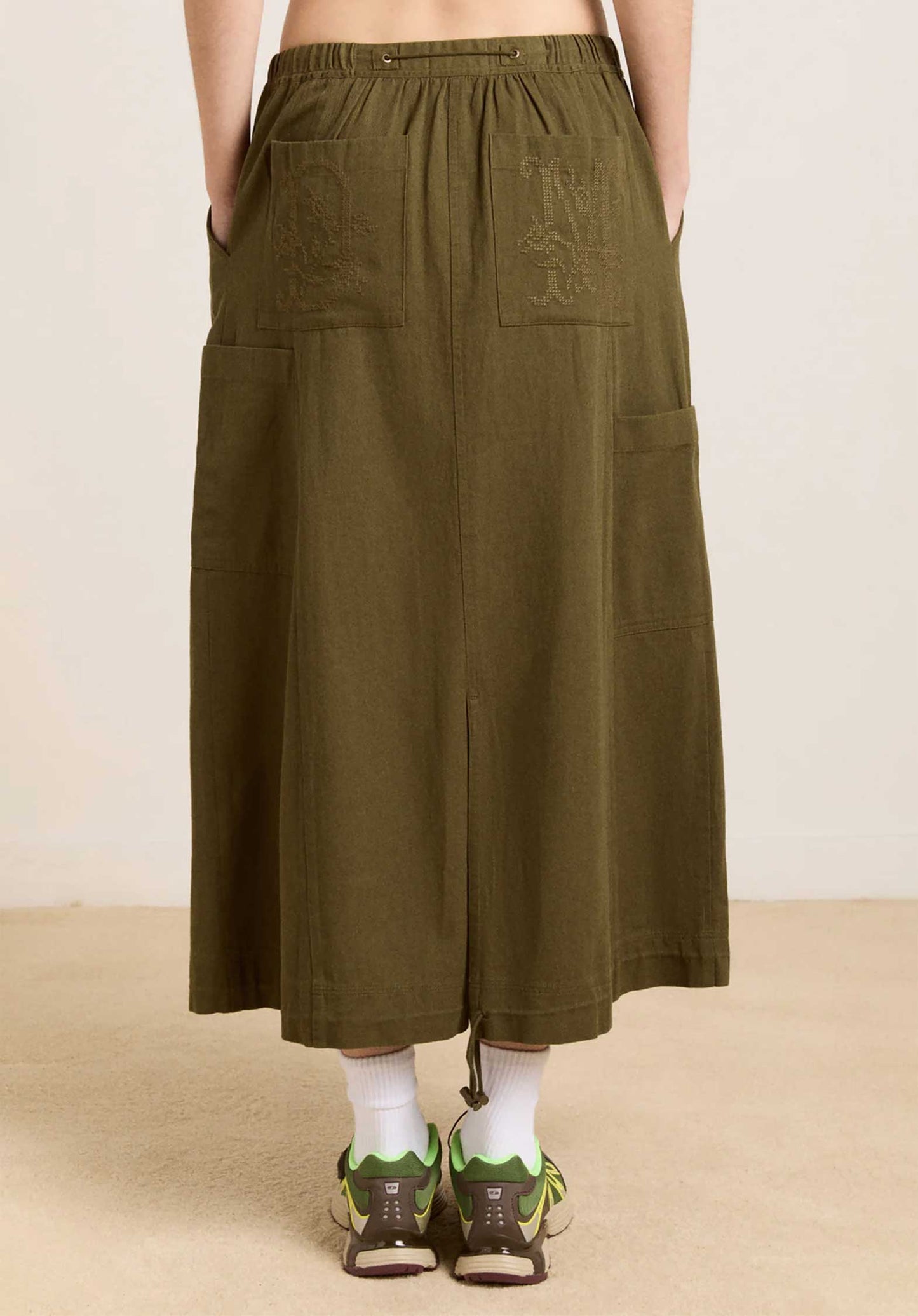 Aw25-dm-2032 Vika Utility Olive