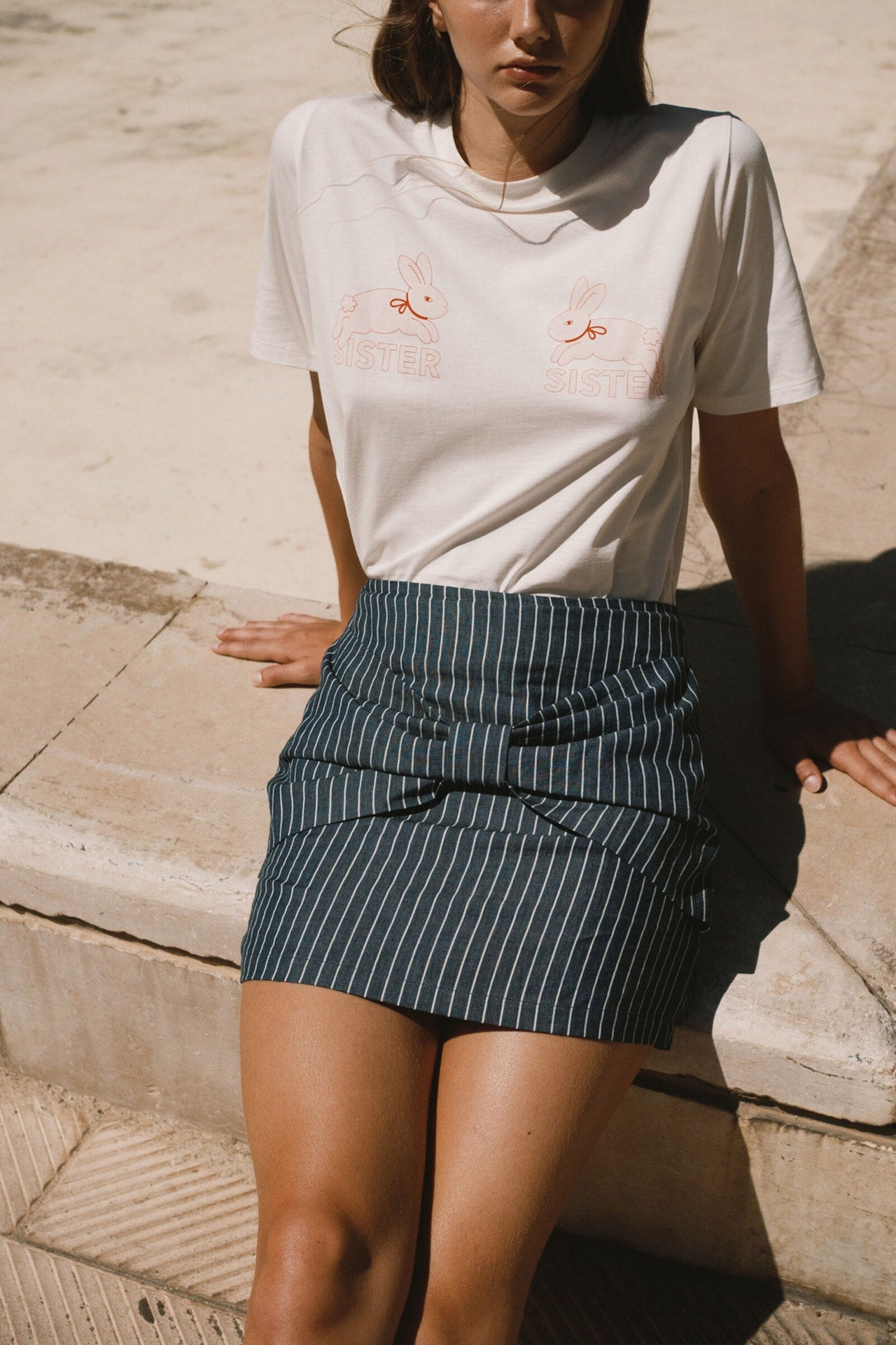 THE TINY BIG SISTER-669 RABBIT TEE-OFF WHITE_06.jpg