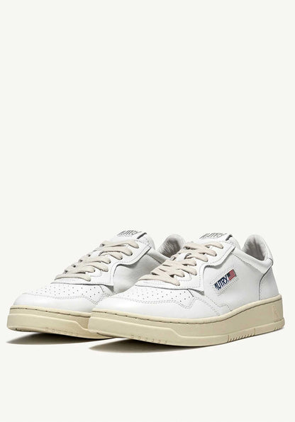 Autry | Medalist Low LL Sneaker - White & Beige Suede White-White