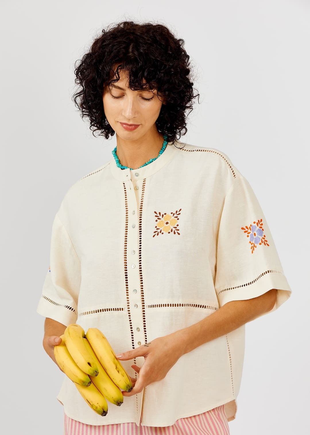 AP-615 BRODERIES BLOUSE-ECRU 12_04.jpg