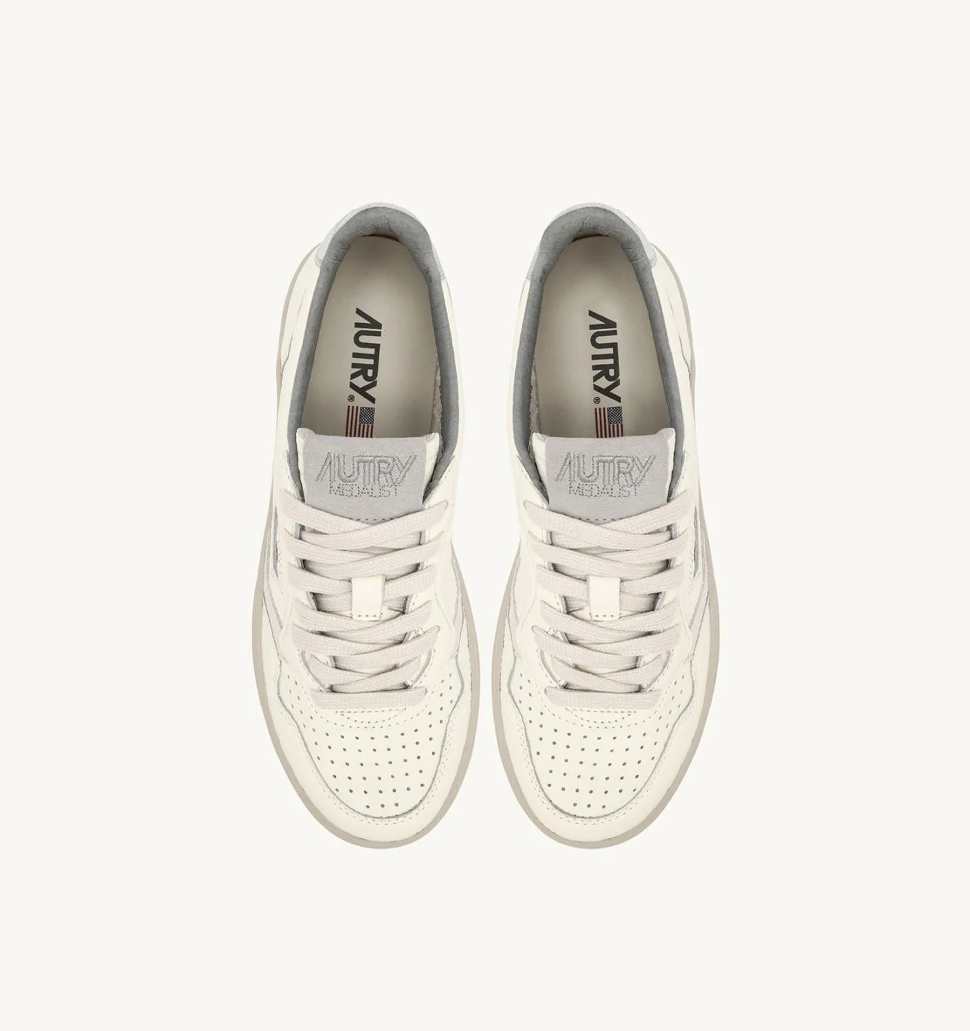 Autry | Medalist Low EL Sneaker - Leather Silver-White