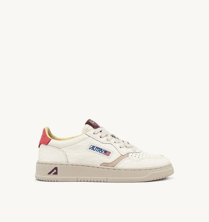 Autry | Medalist Low Sneaker - Pebbled White Leather with Suede Rose-Snd