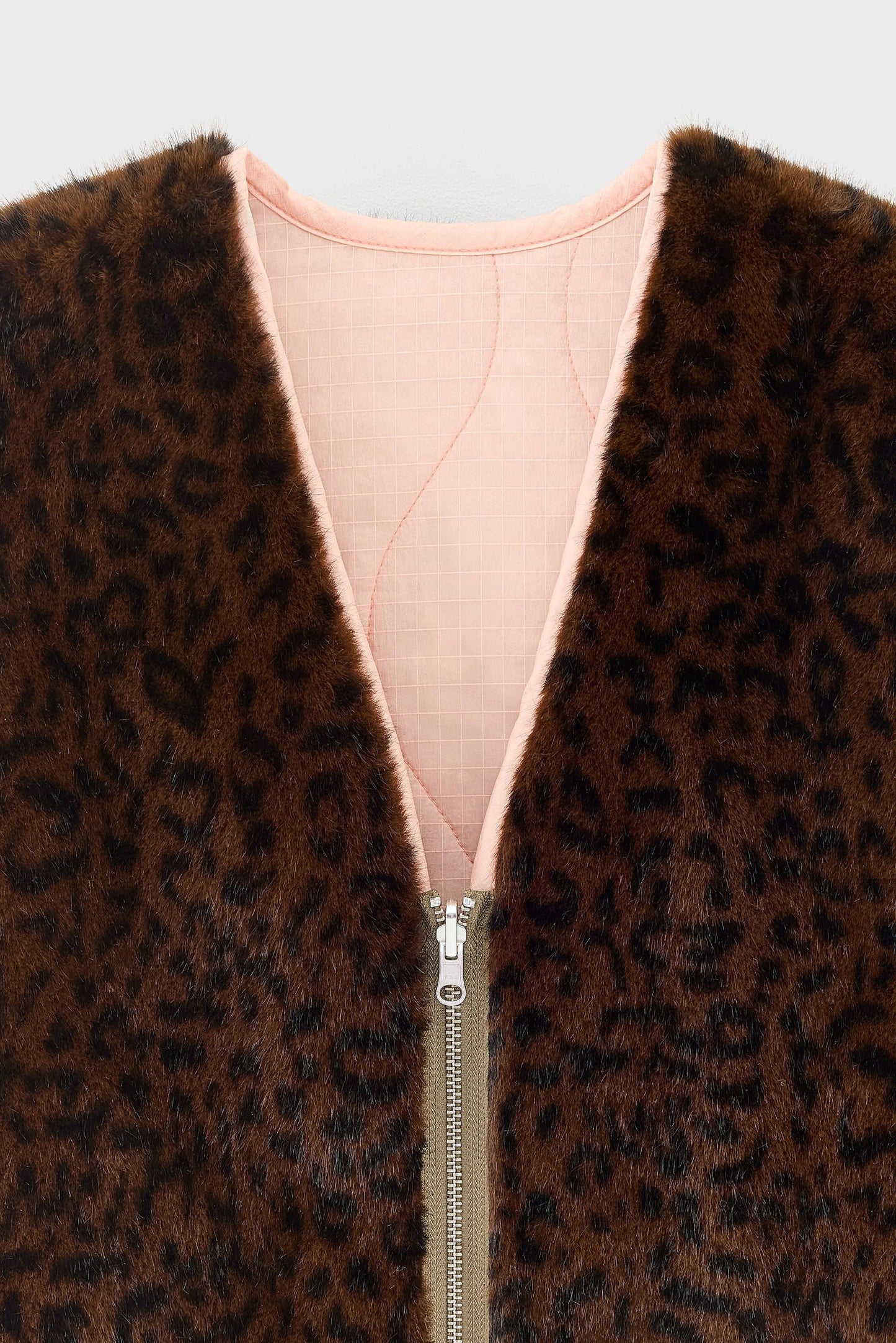 Bellerose | Reversible Quilted Gilet - Leopard Lining Babe