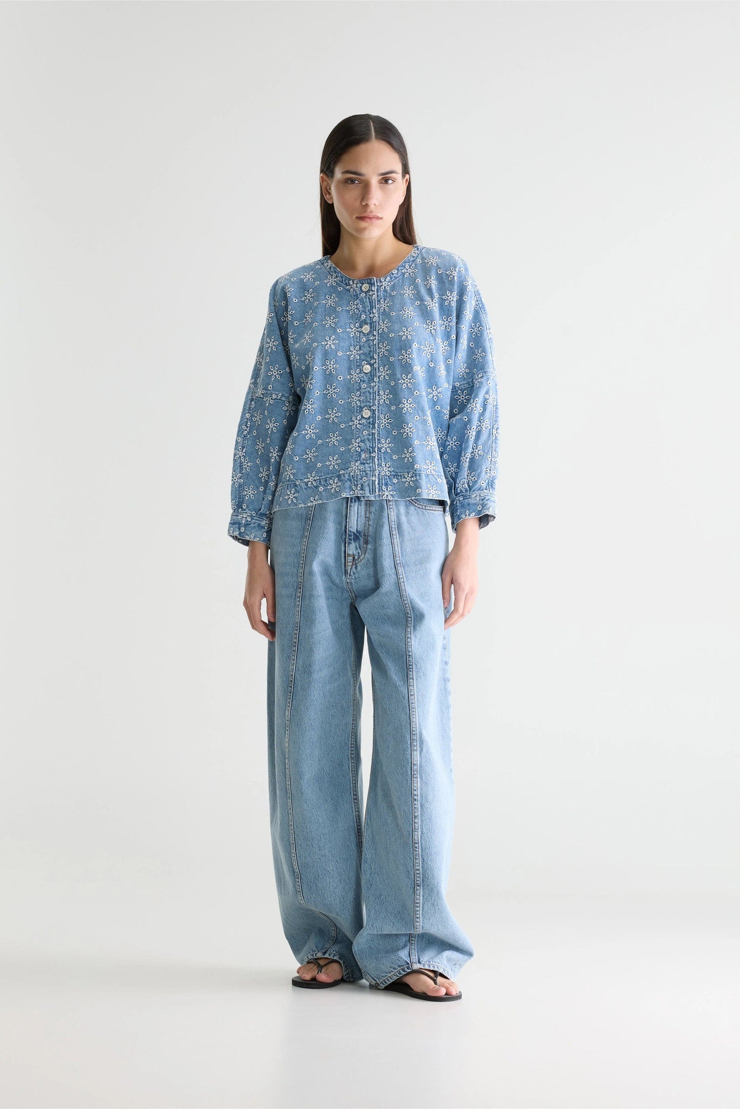 Women's Long-Sleeve Button-Front Blouse Denim - Medium Blue Medium-Bleach