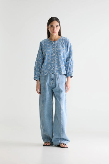 Women's Long-Sleeve Button-Front Blouse Denim - Medium Blue Medium-Bleach