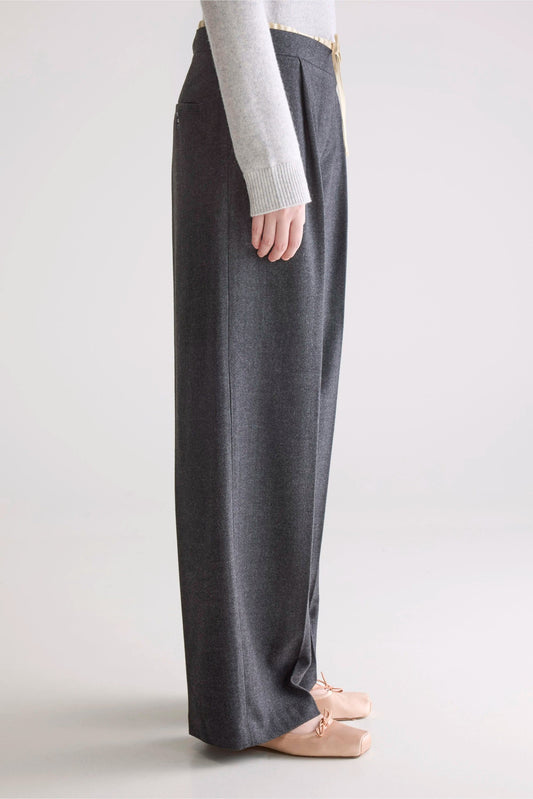 Bw252115 F2584 Turin F2584 Anthracite
