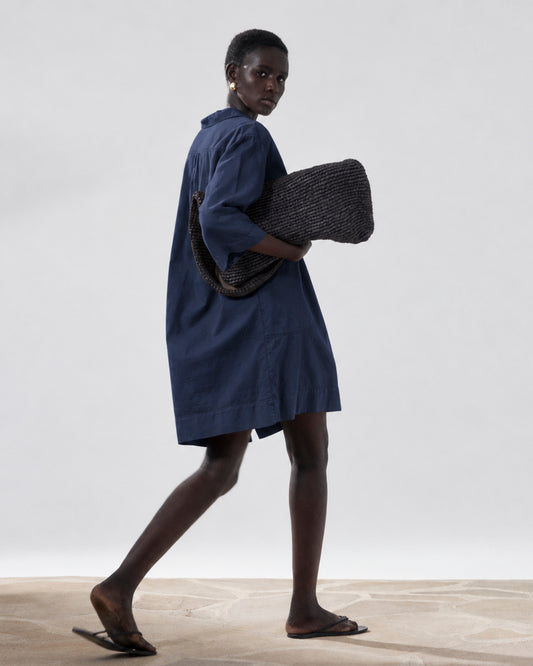 COLOUR-CHANGE-recolour-ONLY-the-garment-named-in-20260928-1411 copy.JPG