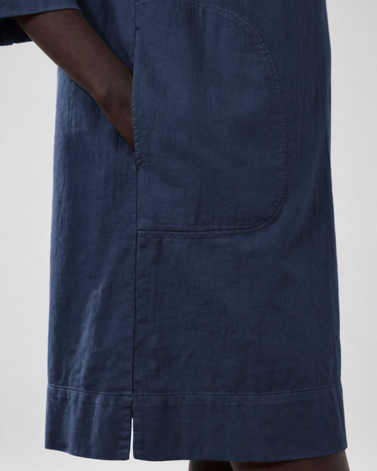 COLOUR-CHANGE-recolour-ONLY-the-garment-named-in-20260928-1414 copy.JPG