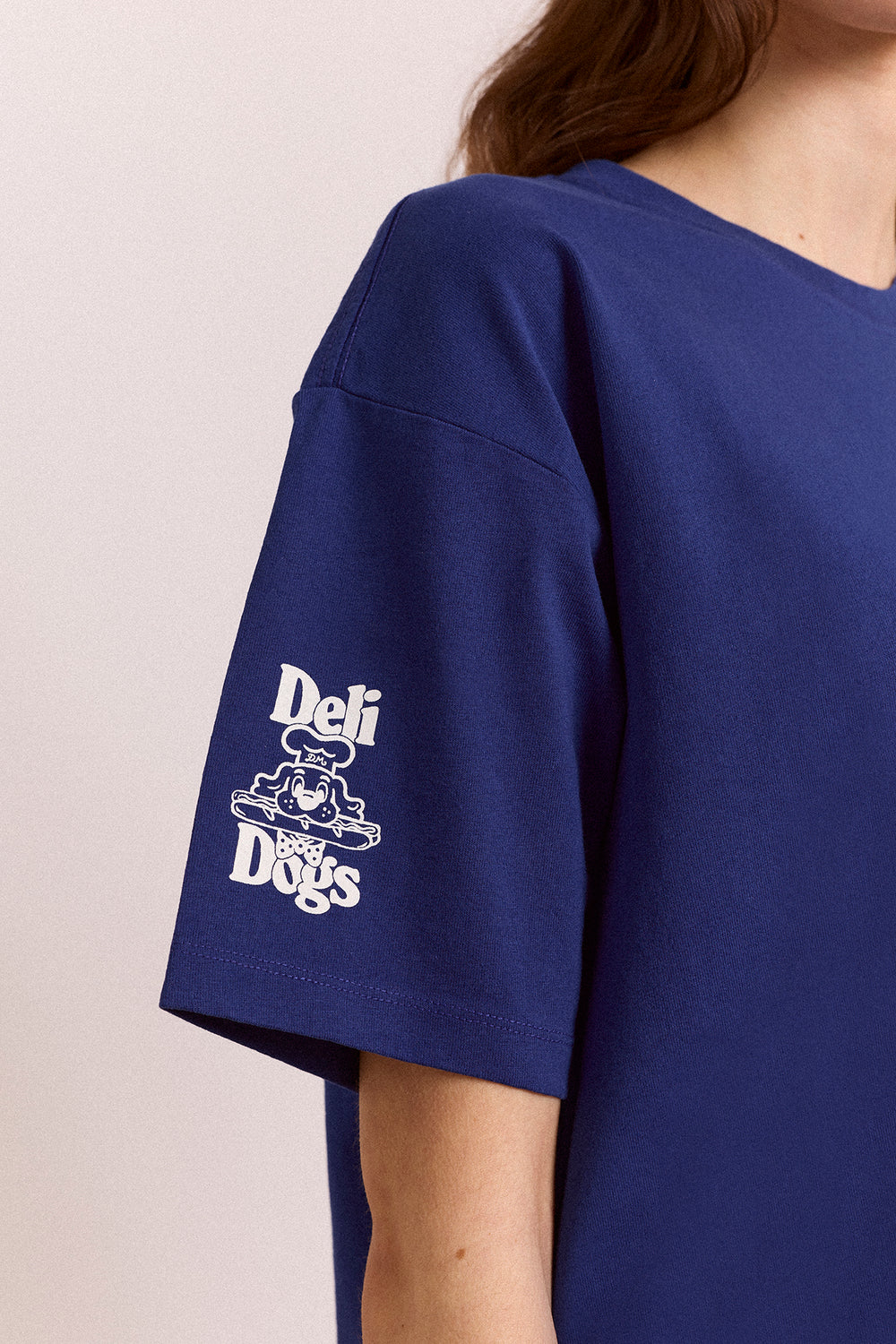 DAMSON MADDER-666 DELI DOG SS GRAPHIC T-BLUE_05.jpg