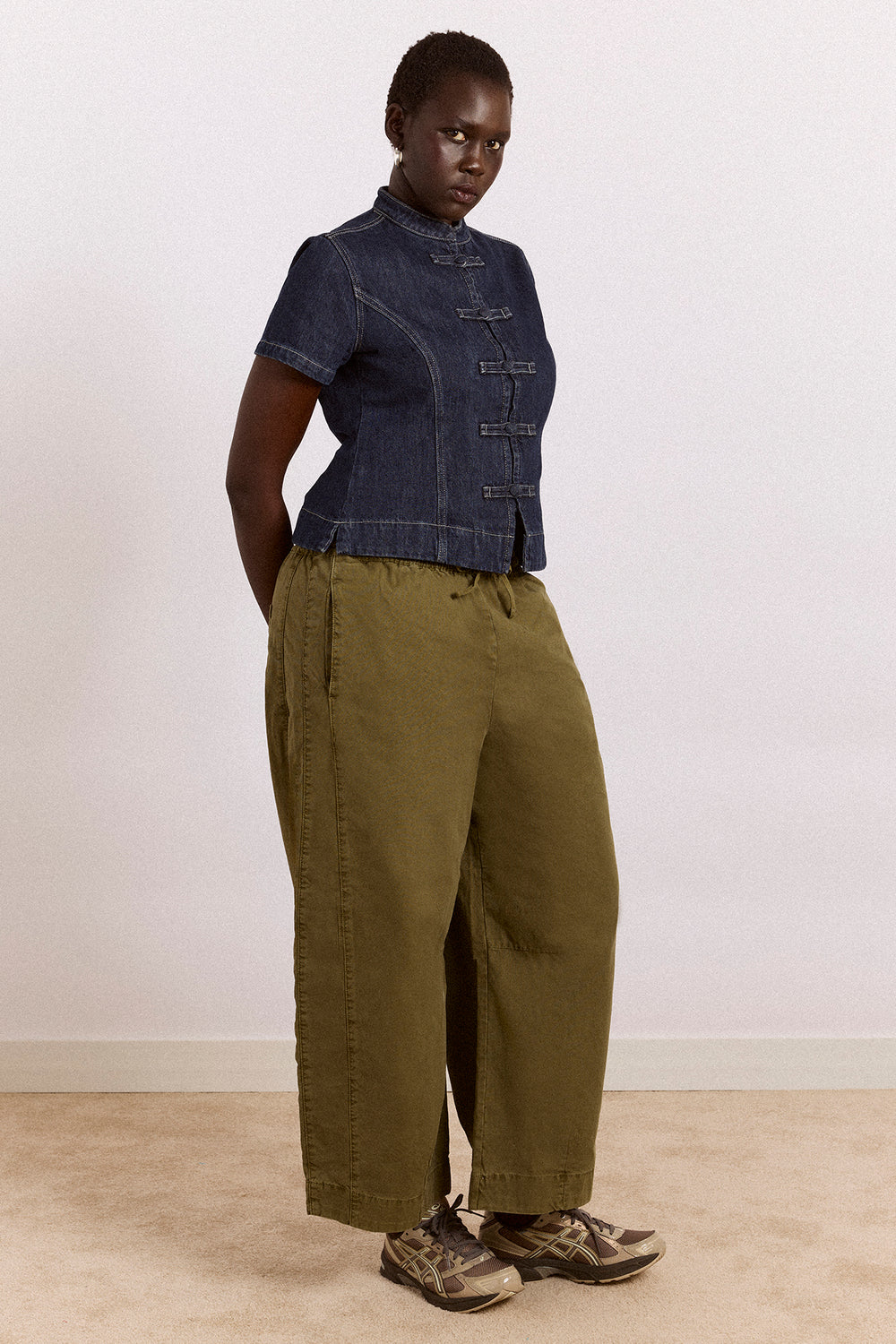 DAMSON MADDER-666 FELIX TWILL TROUSER-OLIVE_02.jpg