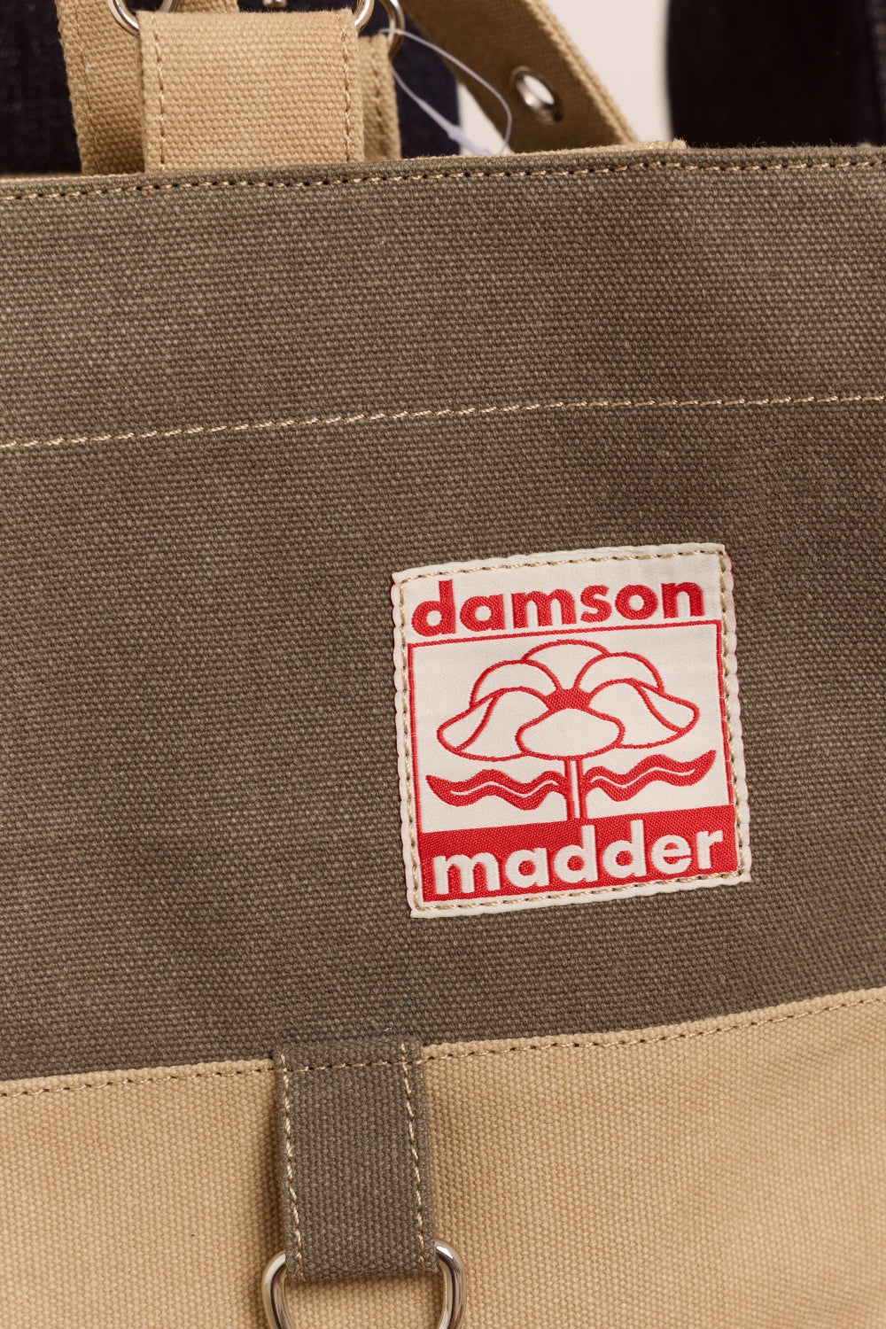 DAMSON MADDER-666 VEDA CANVAS BLOCKED BAG-SAND_05.jpg