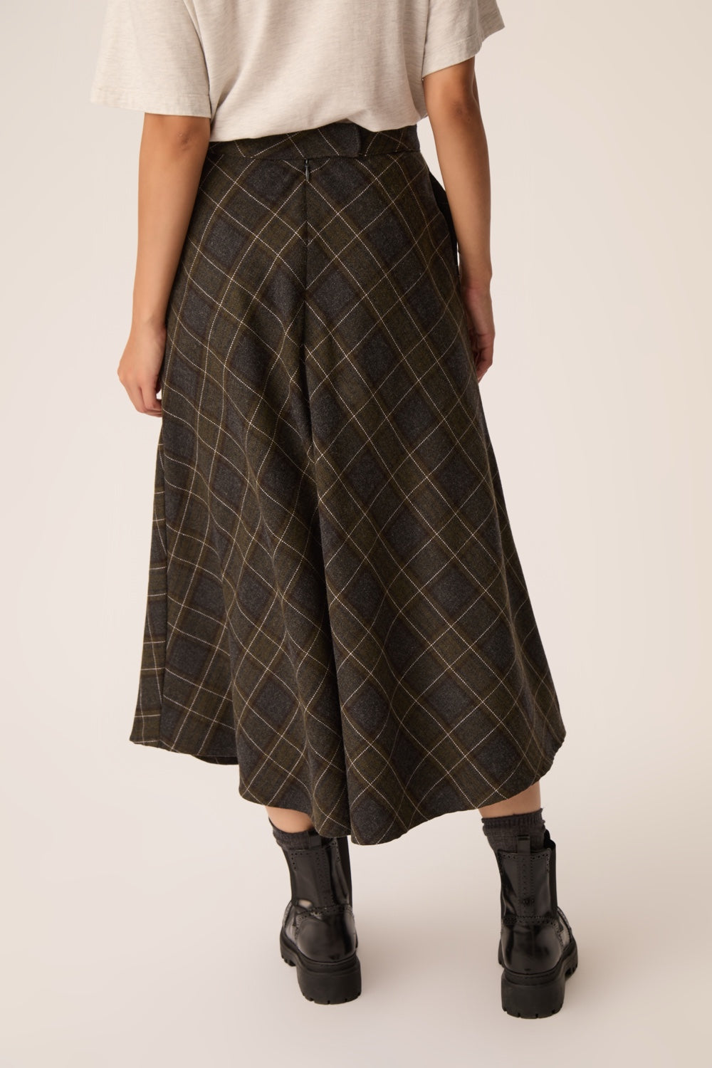 DES PETITS HAUTS-244 ELMINA-SCOTT_06.jpg