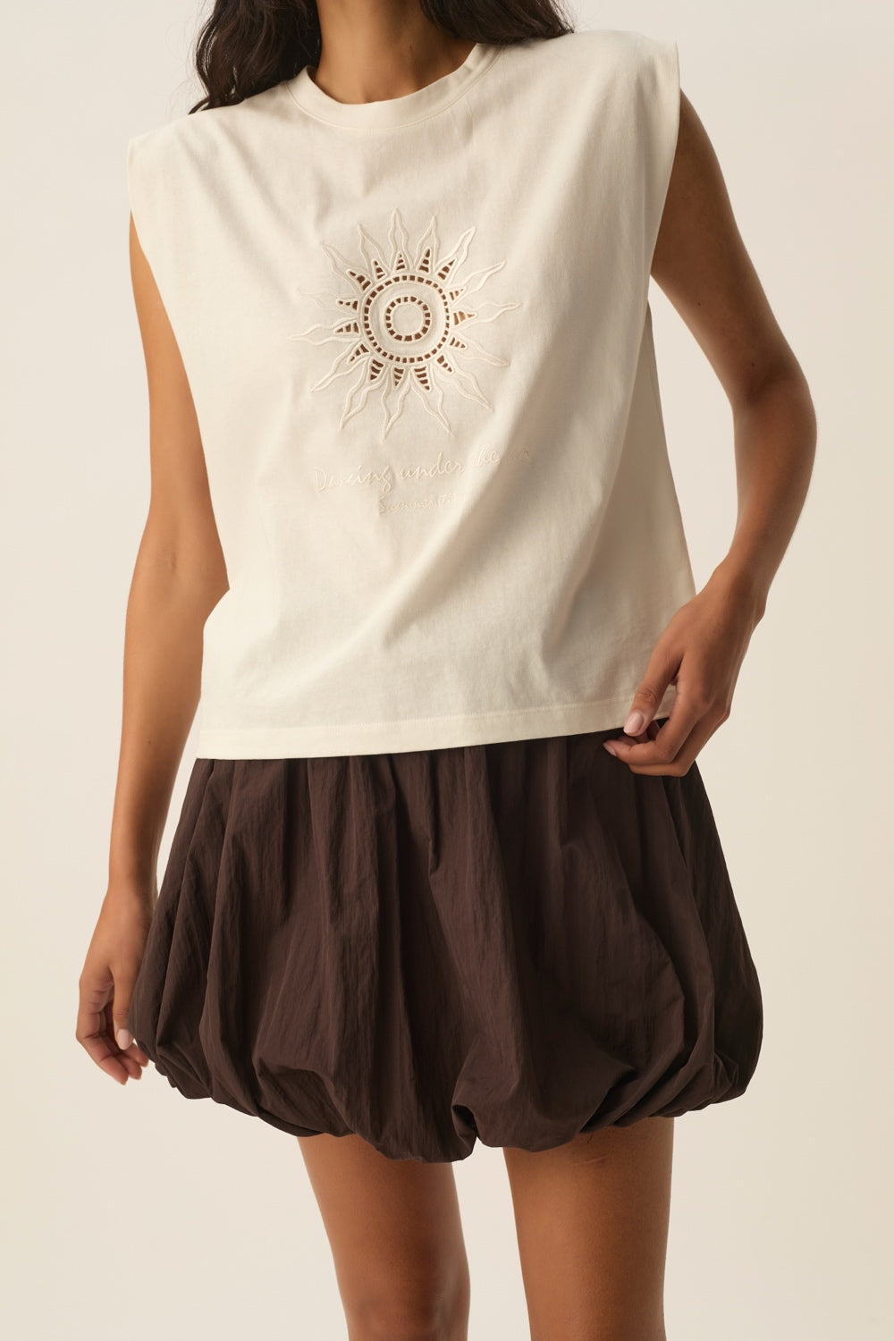 DES PETITS HAUTS-244 YACINTHE-MILK_04.jpg