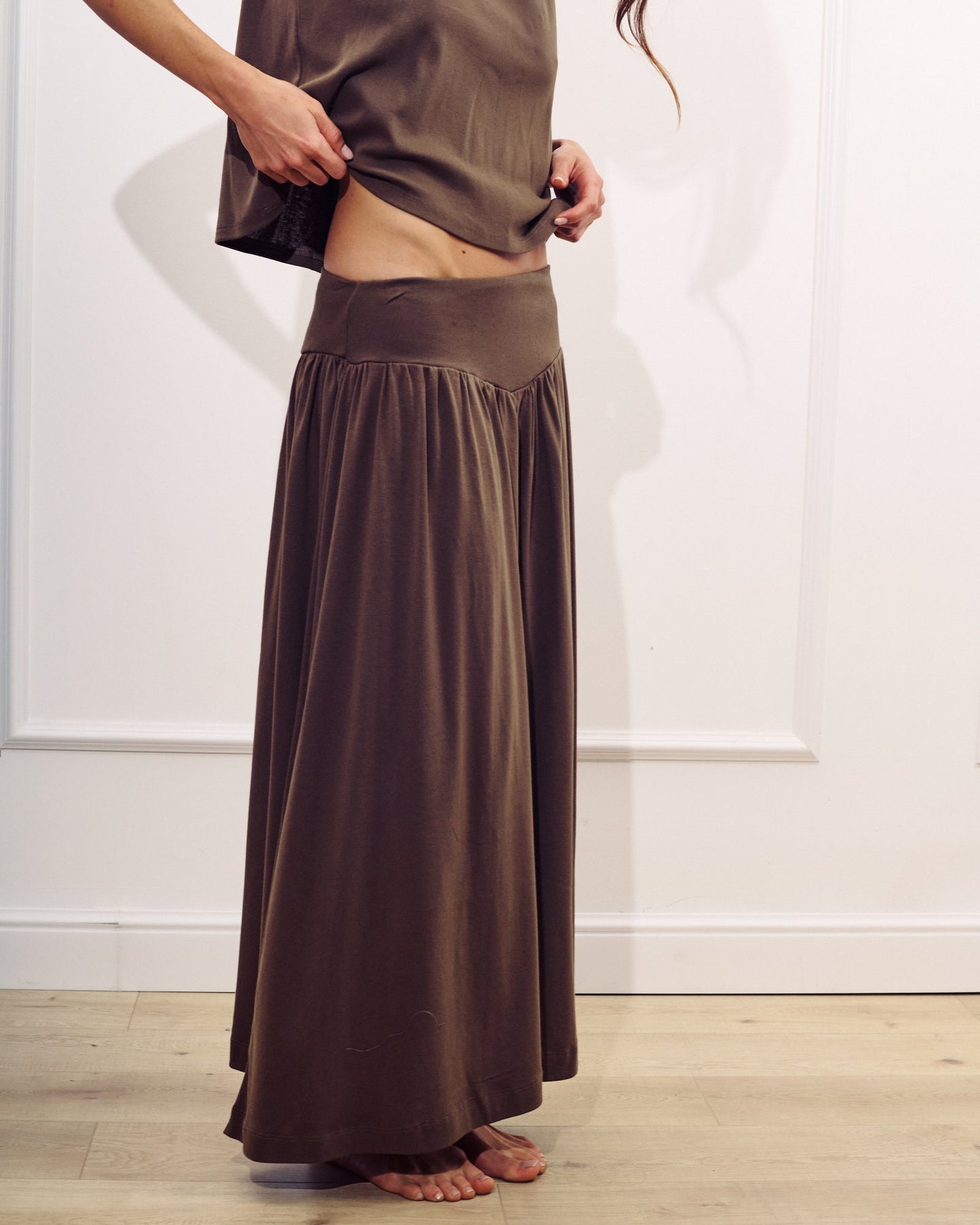 DE Base | Donna Long Skirt - Cotton Chocolate