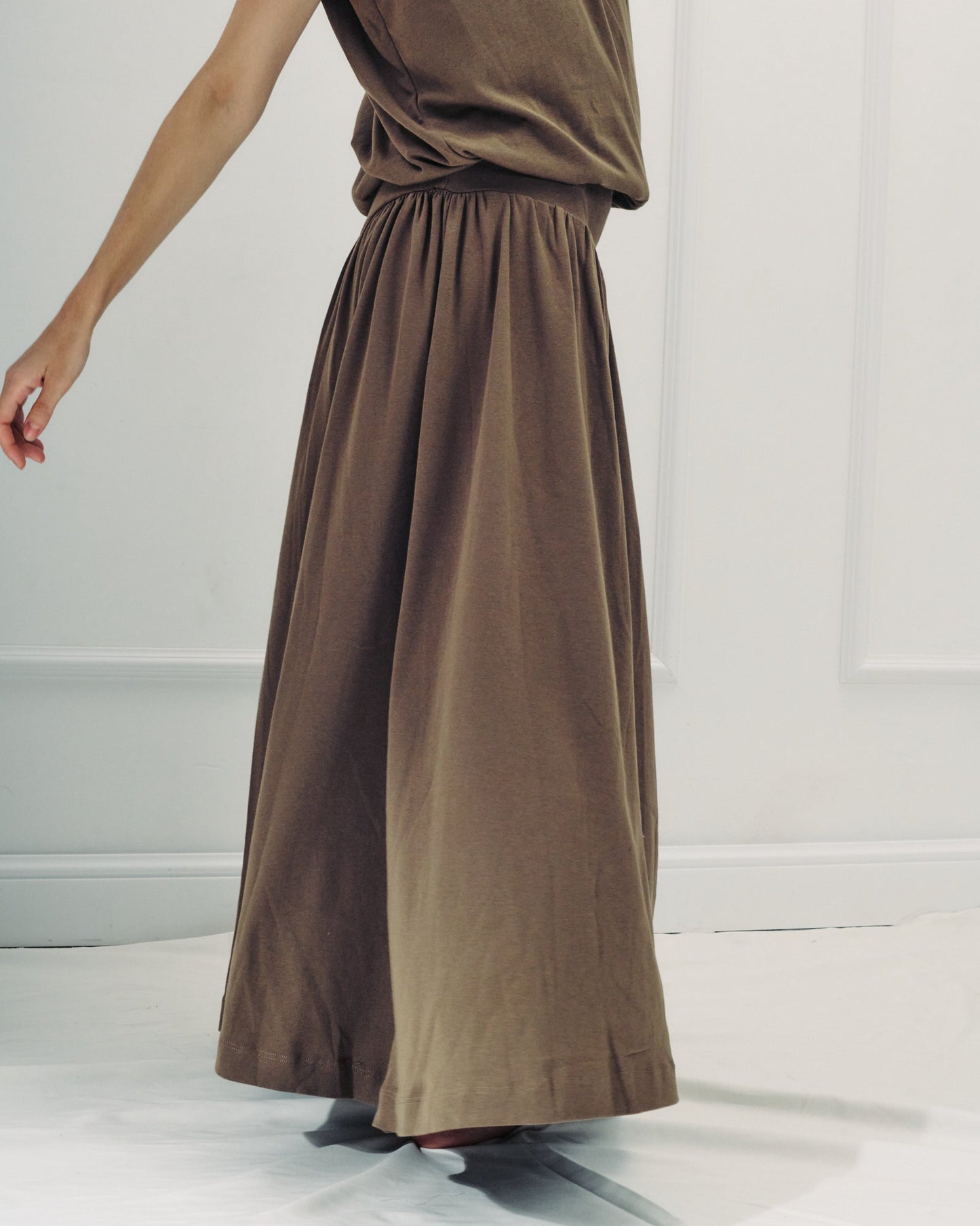 DE Base | Donna Long Skirt - Cotton Chocolate