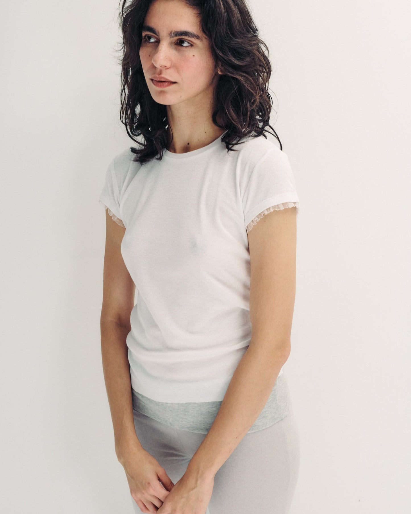 DE Base | Poly T-shirt with Ruffle Sleeve Trim - White