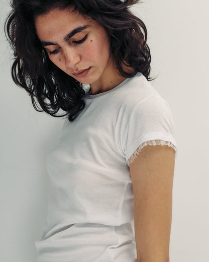 DE Base | Poly T-shirt with Ruffle Sleeve Trim - White
