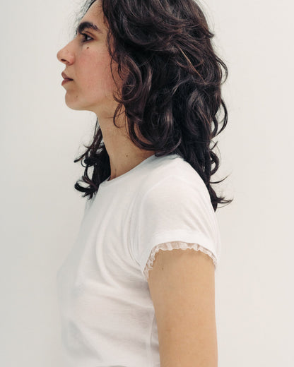 DE Base | Poly T-shirt with Ruffle Sleeve Trim - White