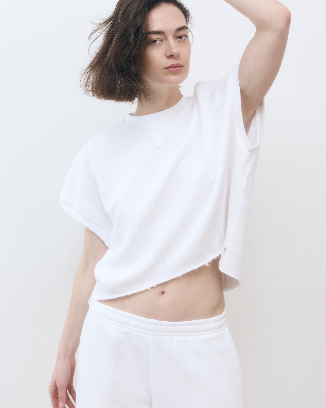 DE Base | Roza T-Shirt - Cropped with Cut-Out White