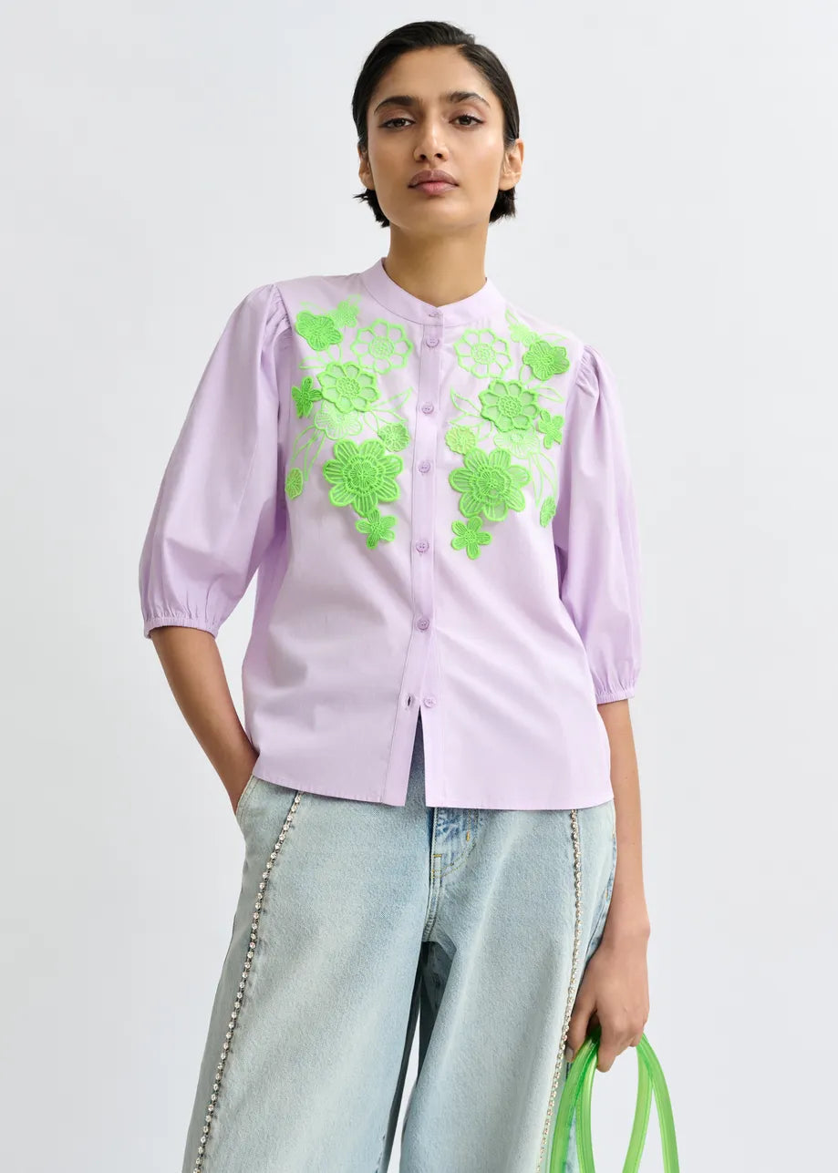 Essentiel Antwerp | Embroidered Cotton Poplin Blouse - Mint Leaf Baby-Grape