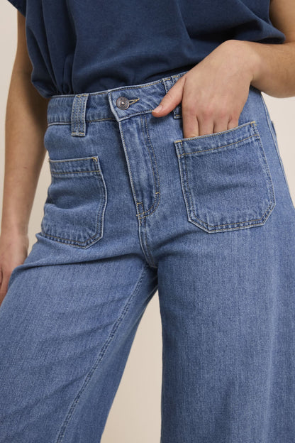 FIVE | Cropped Straight Jeans in Medium-Blue Denim