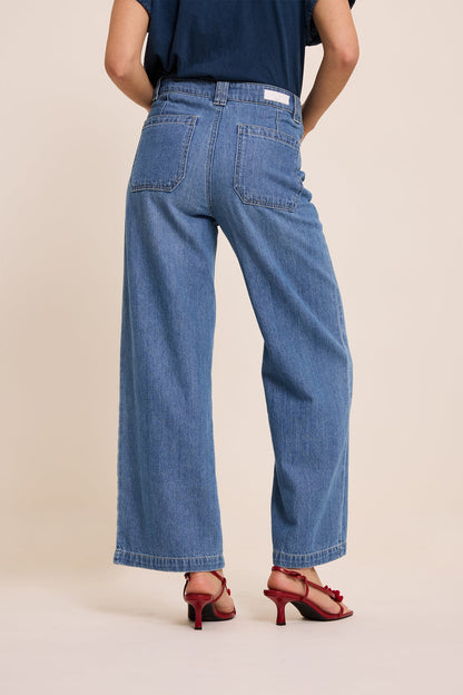 FIVE | Cropped Straight Jeans in Medium-Blue Denim