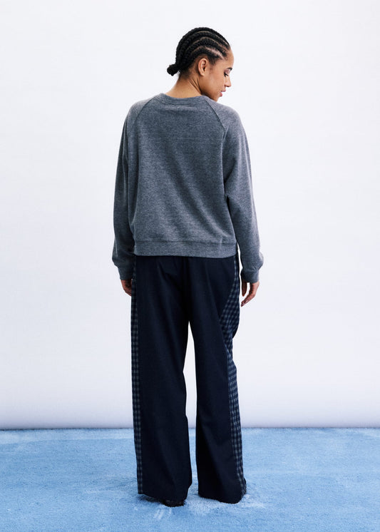 FRNCH-559 ITAEWON-GRIS_03.jpg