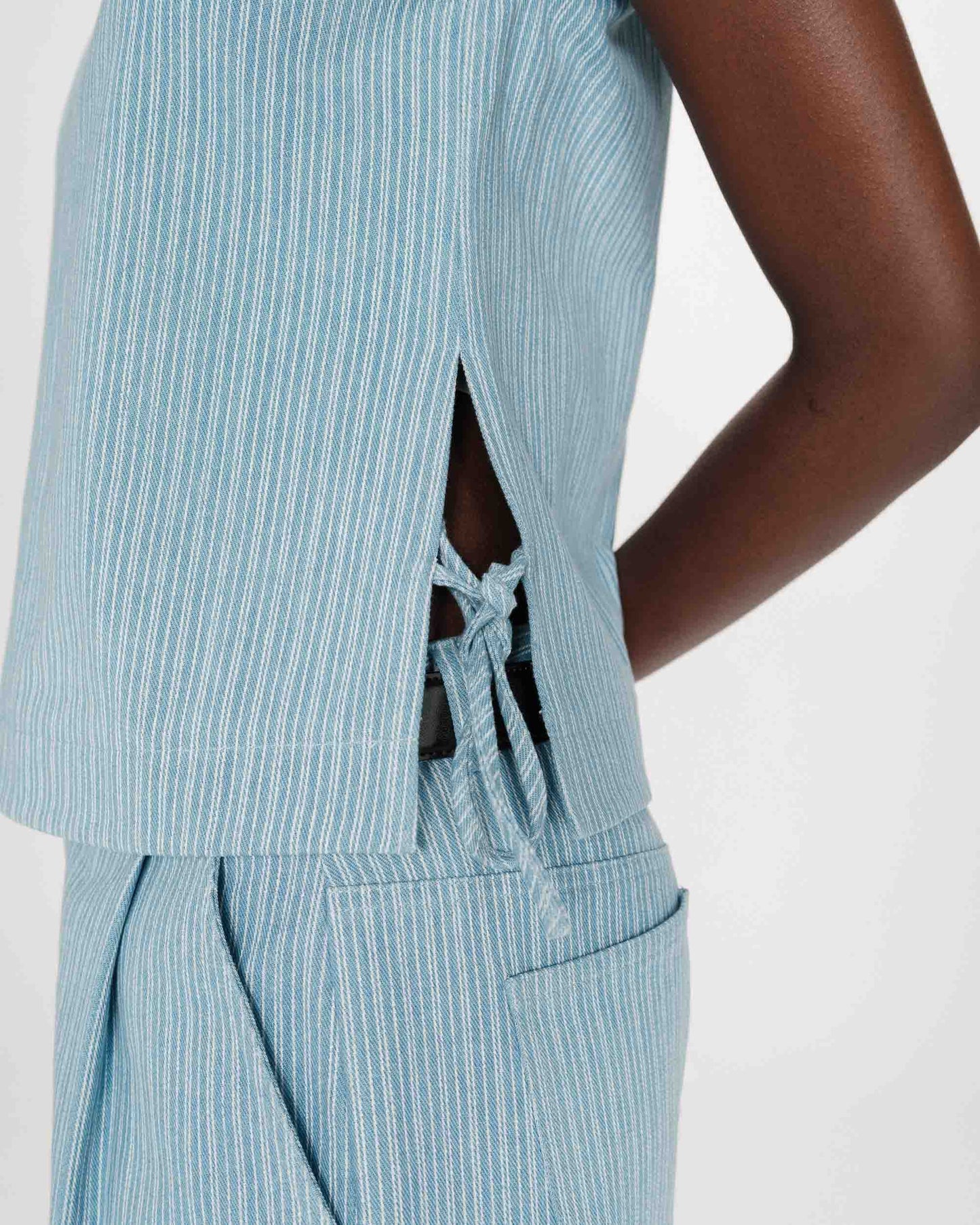 GRACE MILA-191 VENDOME-STRIPED BLUE_03.jpg