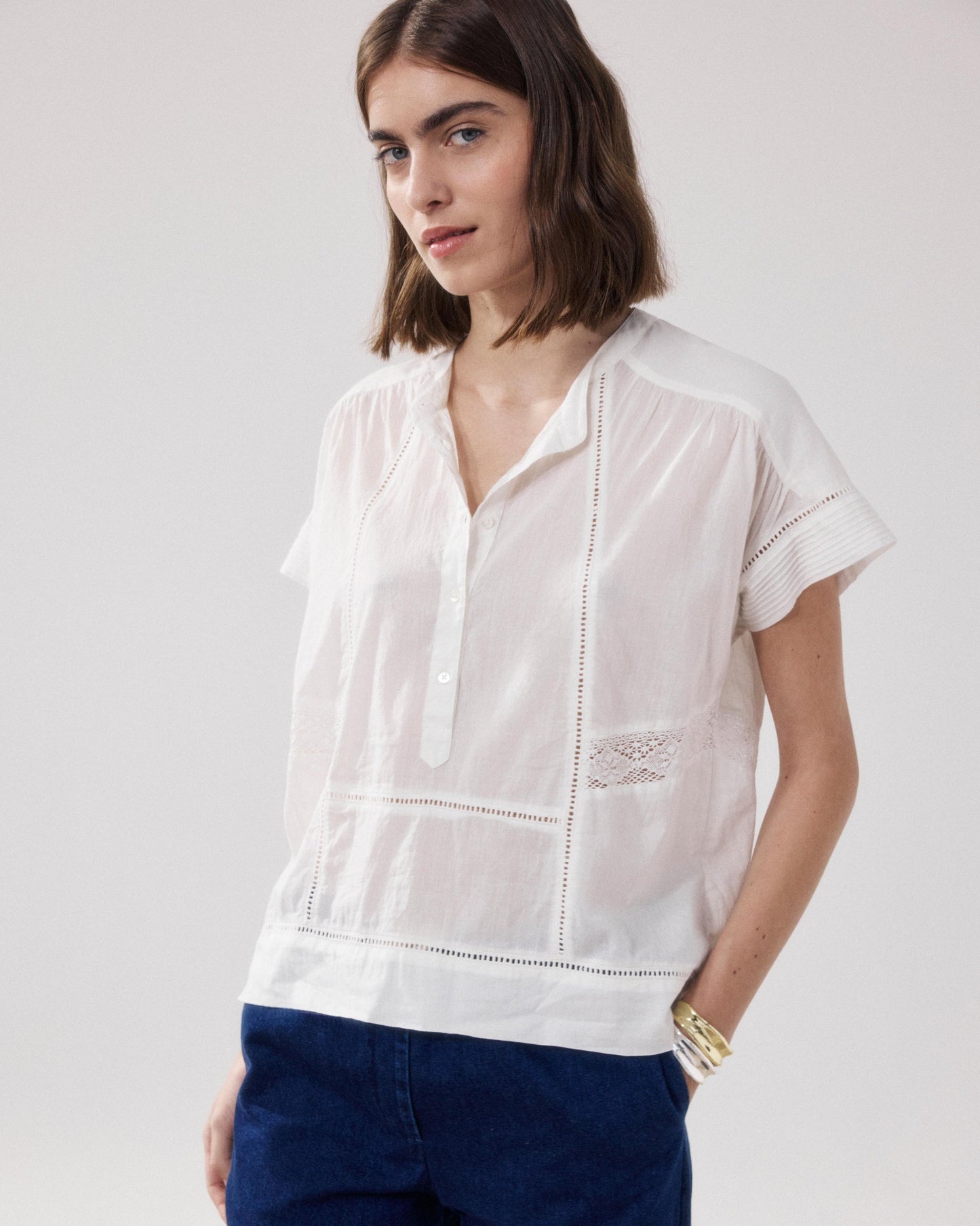 HARTFORD | Sculpted Puff-Sleeve Cady Blouse - Ecru