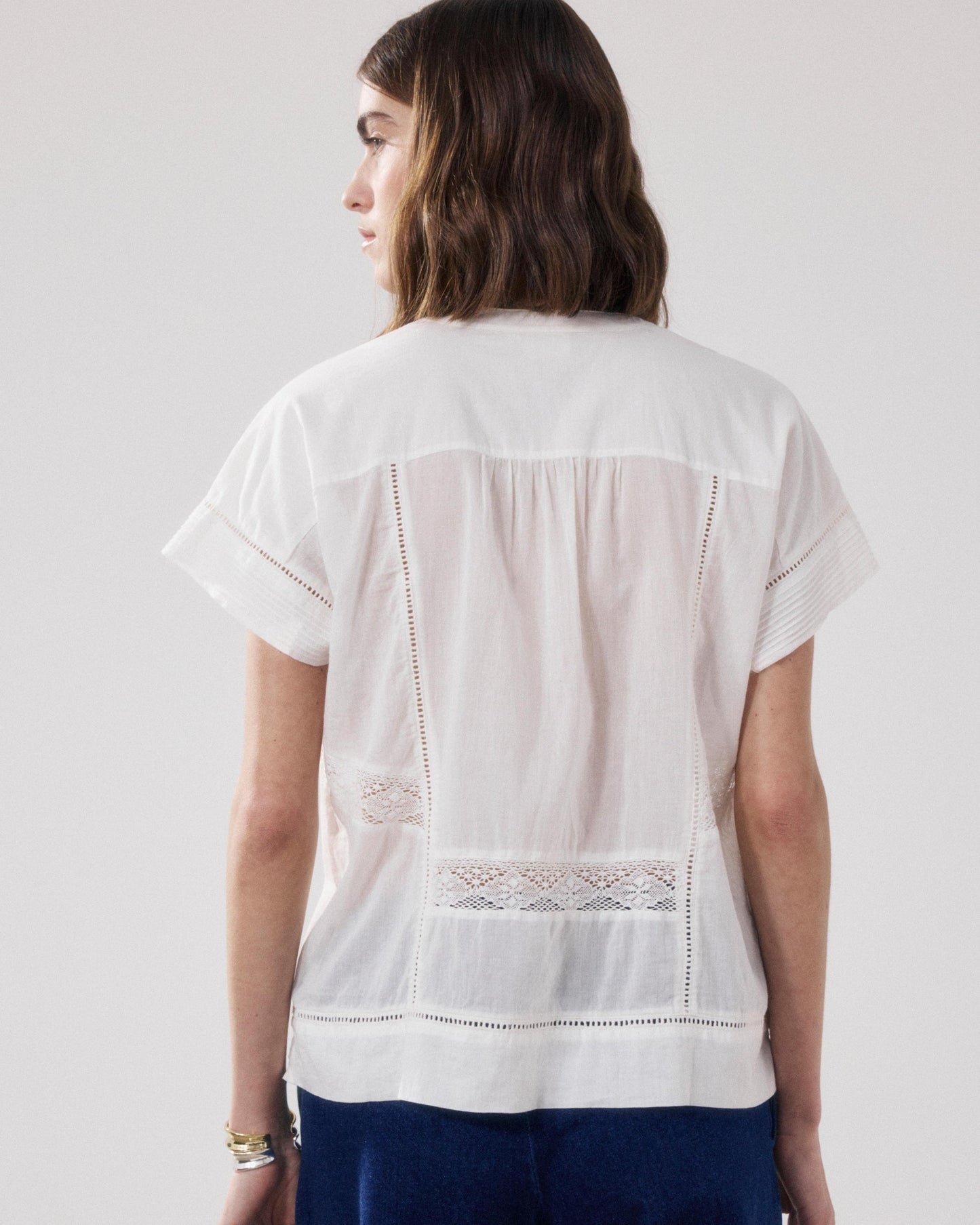 HARTFORD | Sculpted Puff-Sleeve Cady Blouse - Ecru