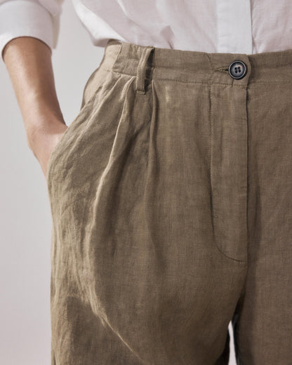 Hartford | Linen Bermuda Shorts - Flat Front with Elastic Waist