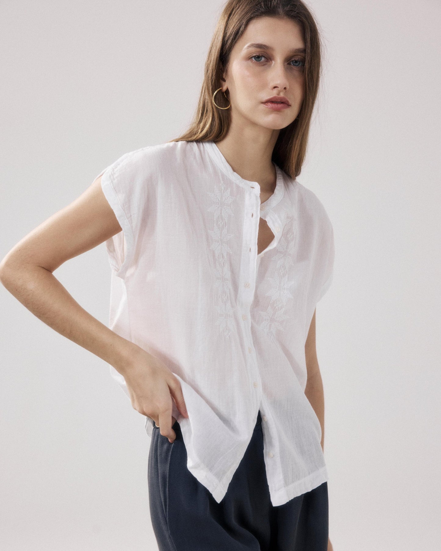 Women's Sleeveless Blouse - Cotton Bi-Fabric - White 01-White
