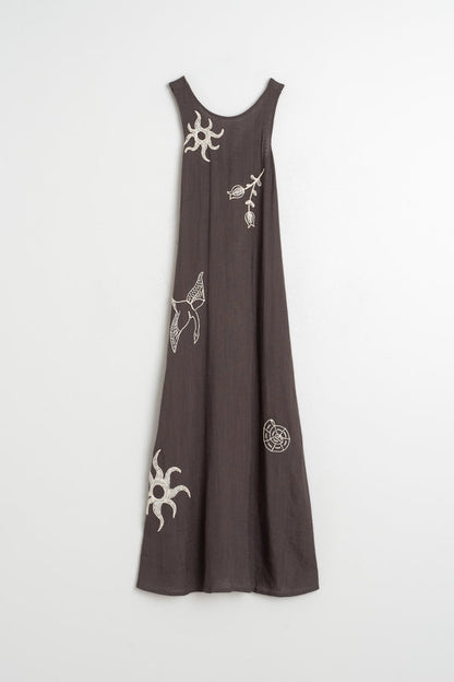 INDI&COLD | Natural Embroidered Relaxed Midi Dress - Carbon Black