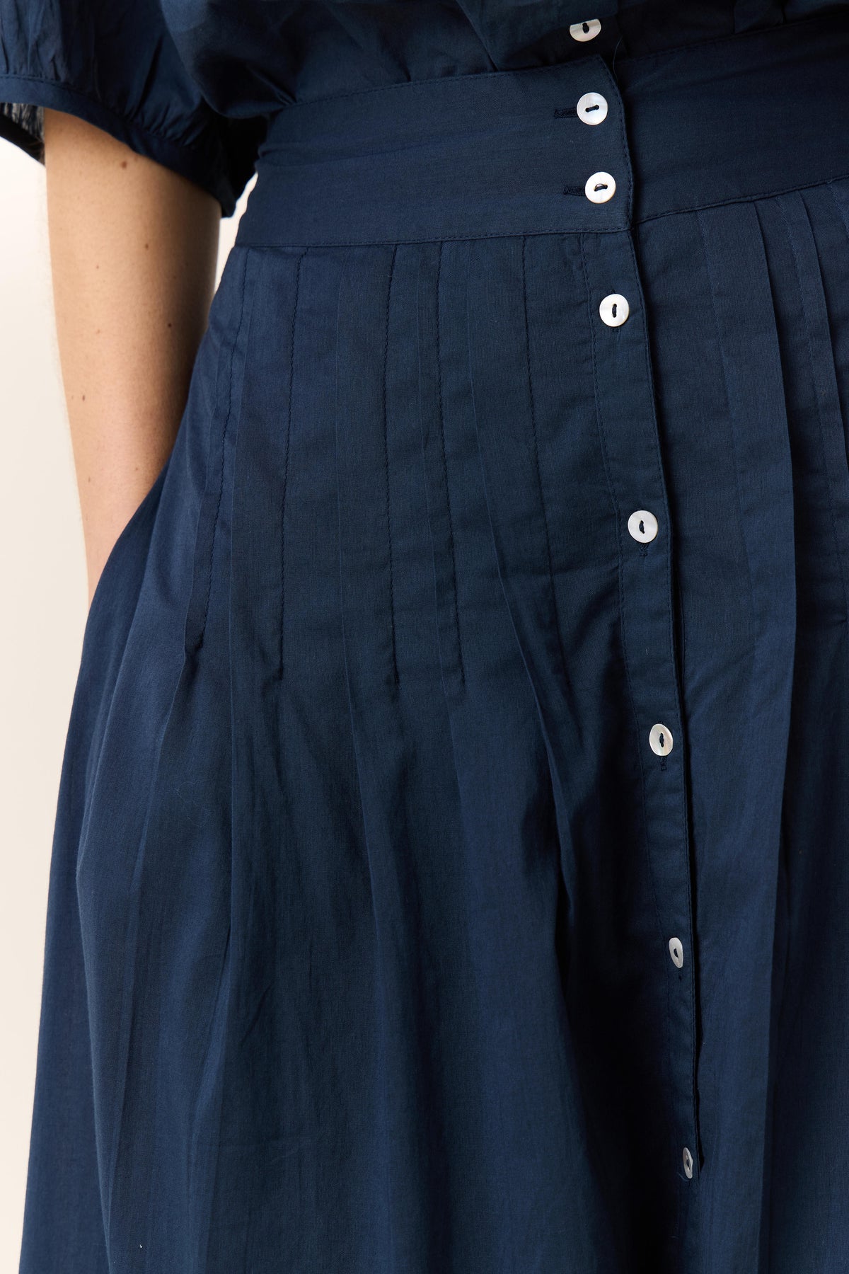Skirt Joni Tc160 Joni Tc160 Pleat Black-Iris