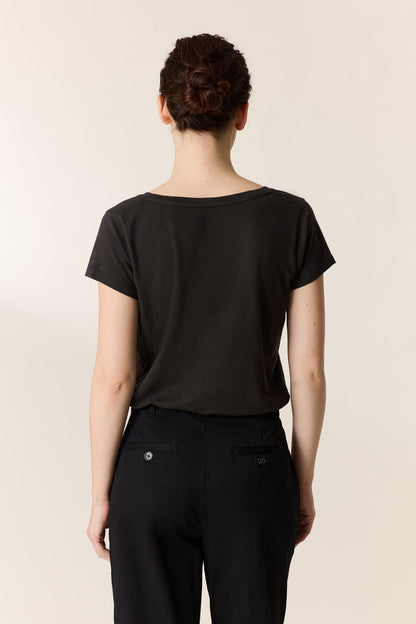 LEON & HARPER | Tonton Amber Pearl-Trimmed V-Neck T-Shirt