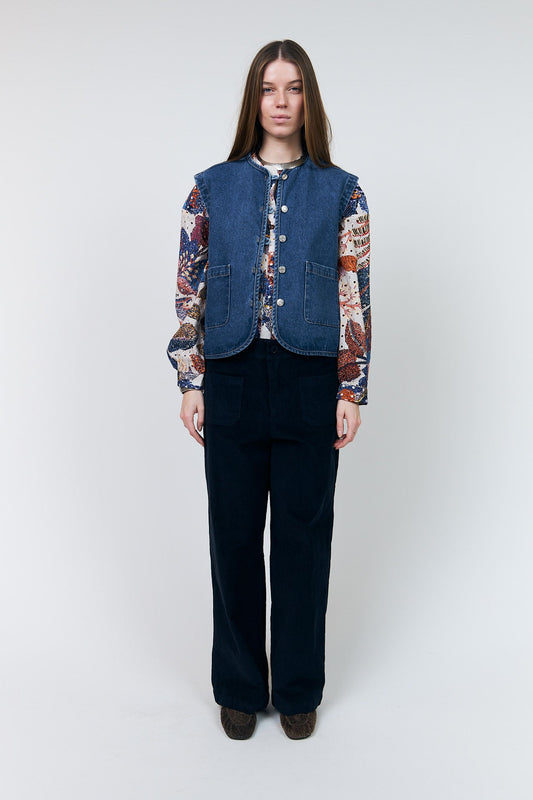 LOLLYS LAUNDRY-628 ABBEYLL VEST-DARK BLUE_03.jpg