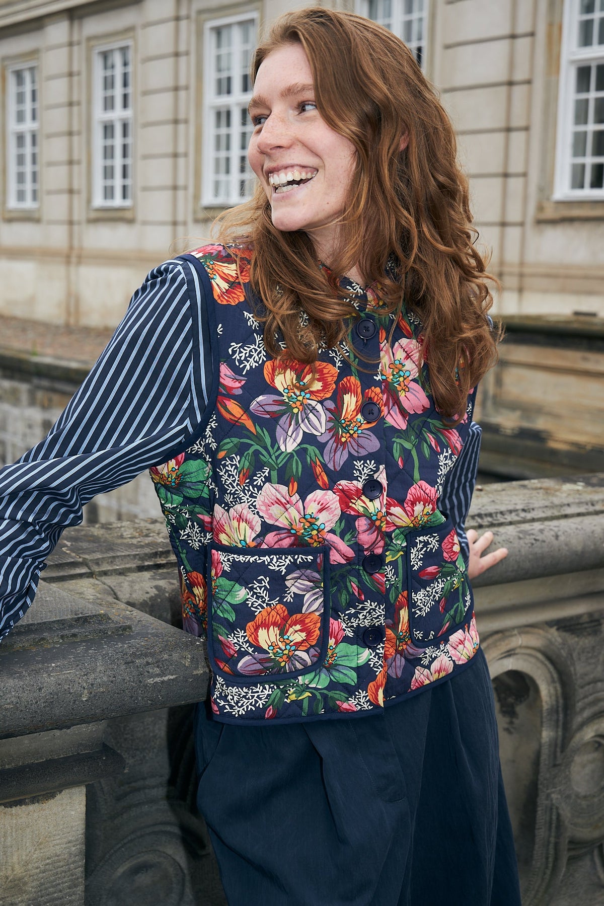 LOLLYS LAUNDRY-628 CAIROLL VEST 1065-FLOWER PRINT_03.jpg