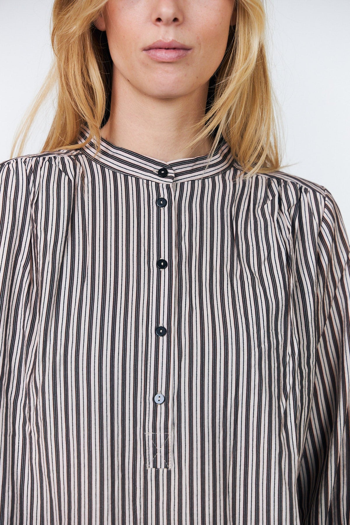 LOLLYS LAUNDRY-628 LARILL SHIRT-BEIGE_04.jpg