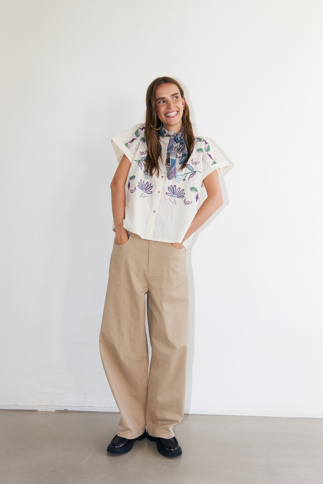Lollys Laundry | Myall Short-Sleeve Shirt - Cream with Woven Detail