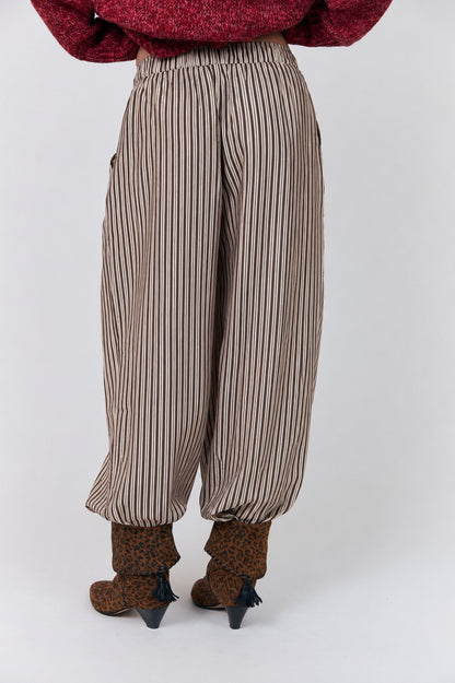 LOLLYS LAUNDRY-628 PIPERLL PANTS-BEIGE_04.jpg
