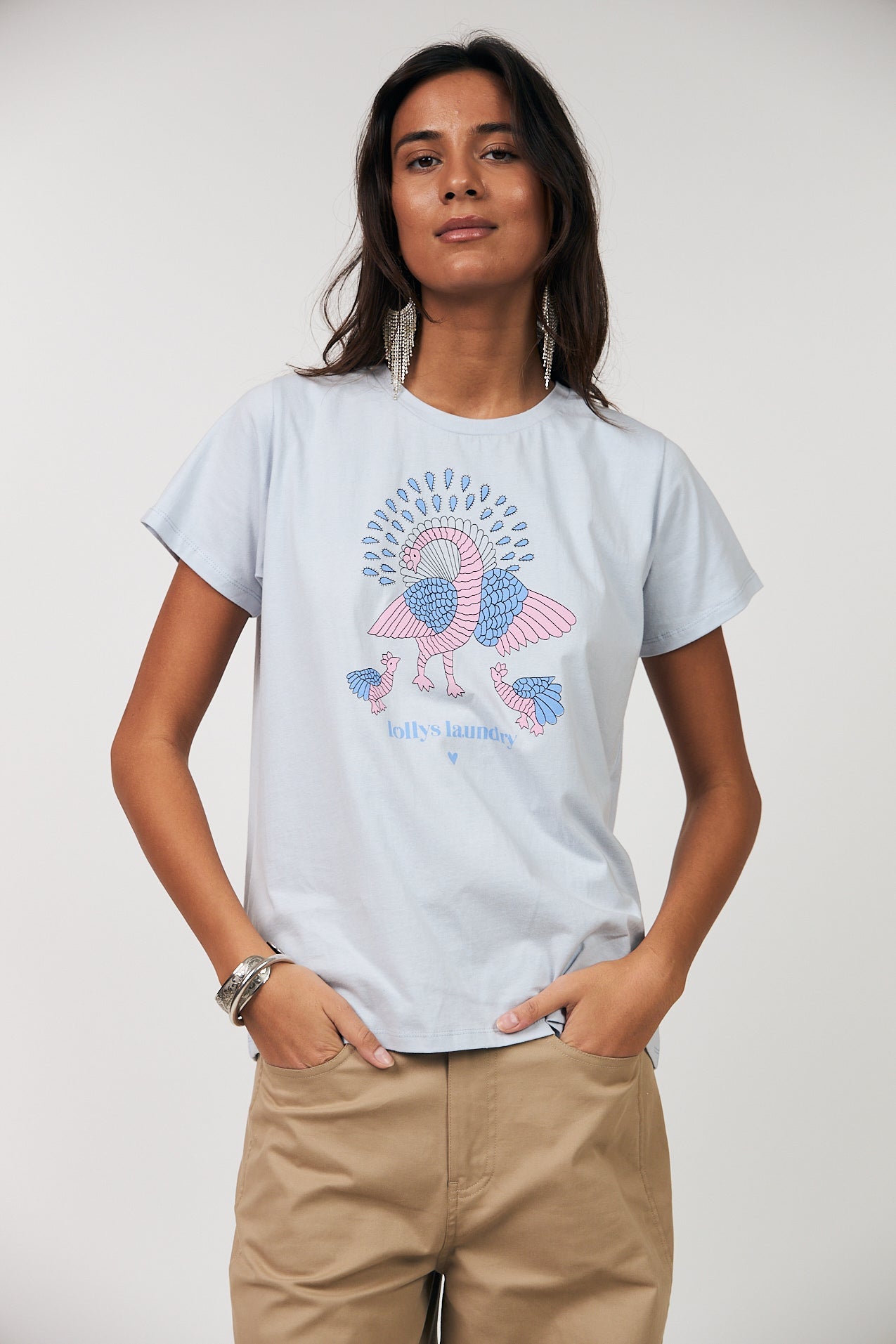 LOLLYS LAUNDRY-628 ROMALL TEE SS-PEACOCK LIGHT BLUE_03.jpg
