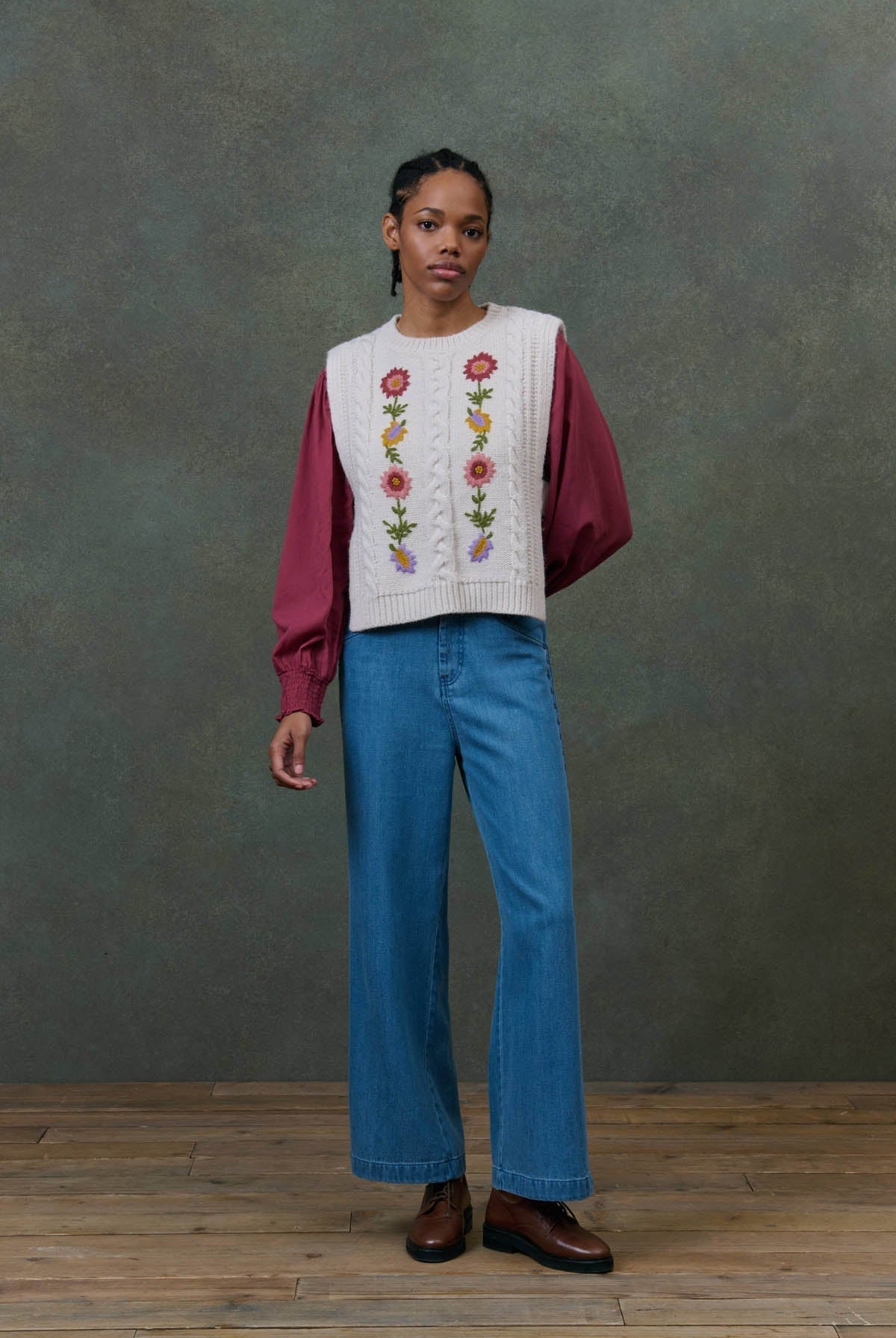 Vest J0150 Adela Cream