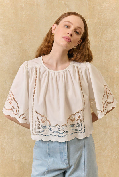 Louise Misha | Blouse Louvia Off-White - Cape Crop Top with Scalloped Embroidery