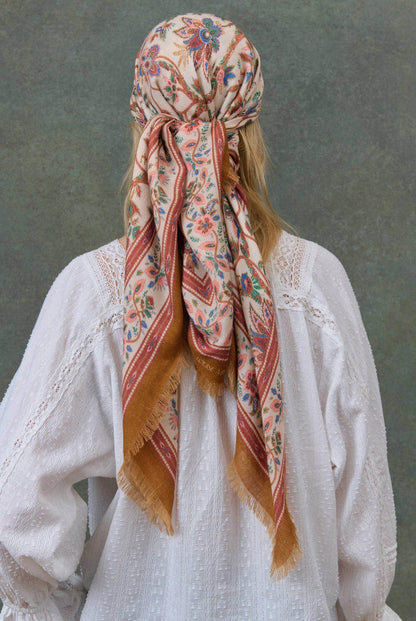 Scarf W0112 Mekness Cream-Bluebell-Grove